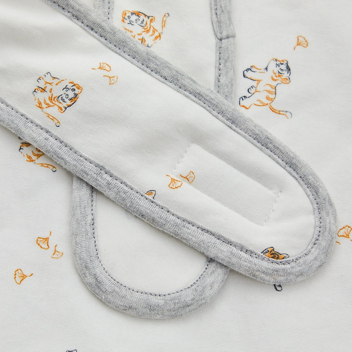 Lively Tiger Comfort Cotton Baby White Swaddle Wrap - pets & baby productspets & baby productsLively Tiger Comfort Cotton Baby White Swaddle Wrap - 4