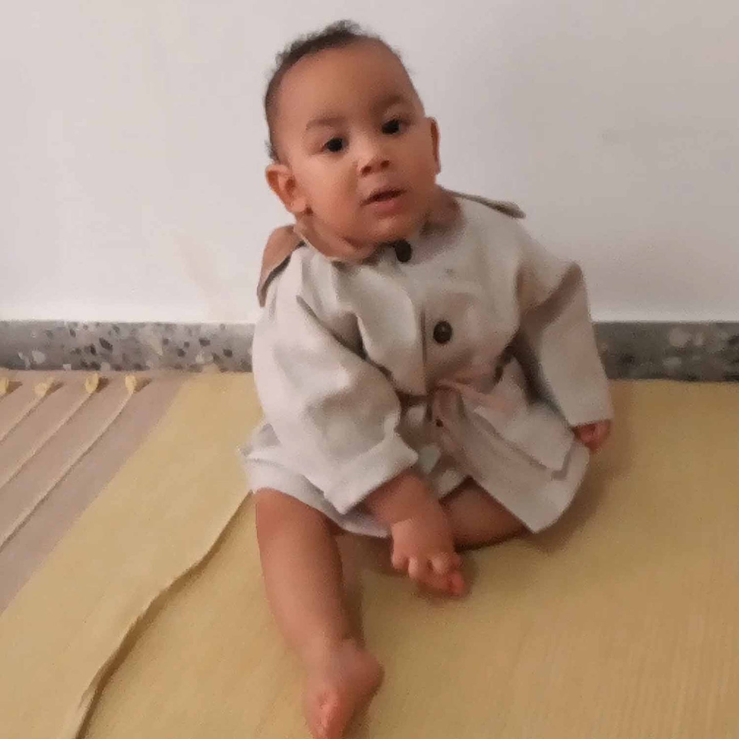Beige Baby Jacket with Hood - pets & baby productspets & baby productsBeige Baby Jacket with Hood - 168 / 6 mths